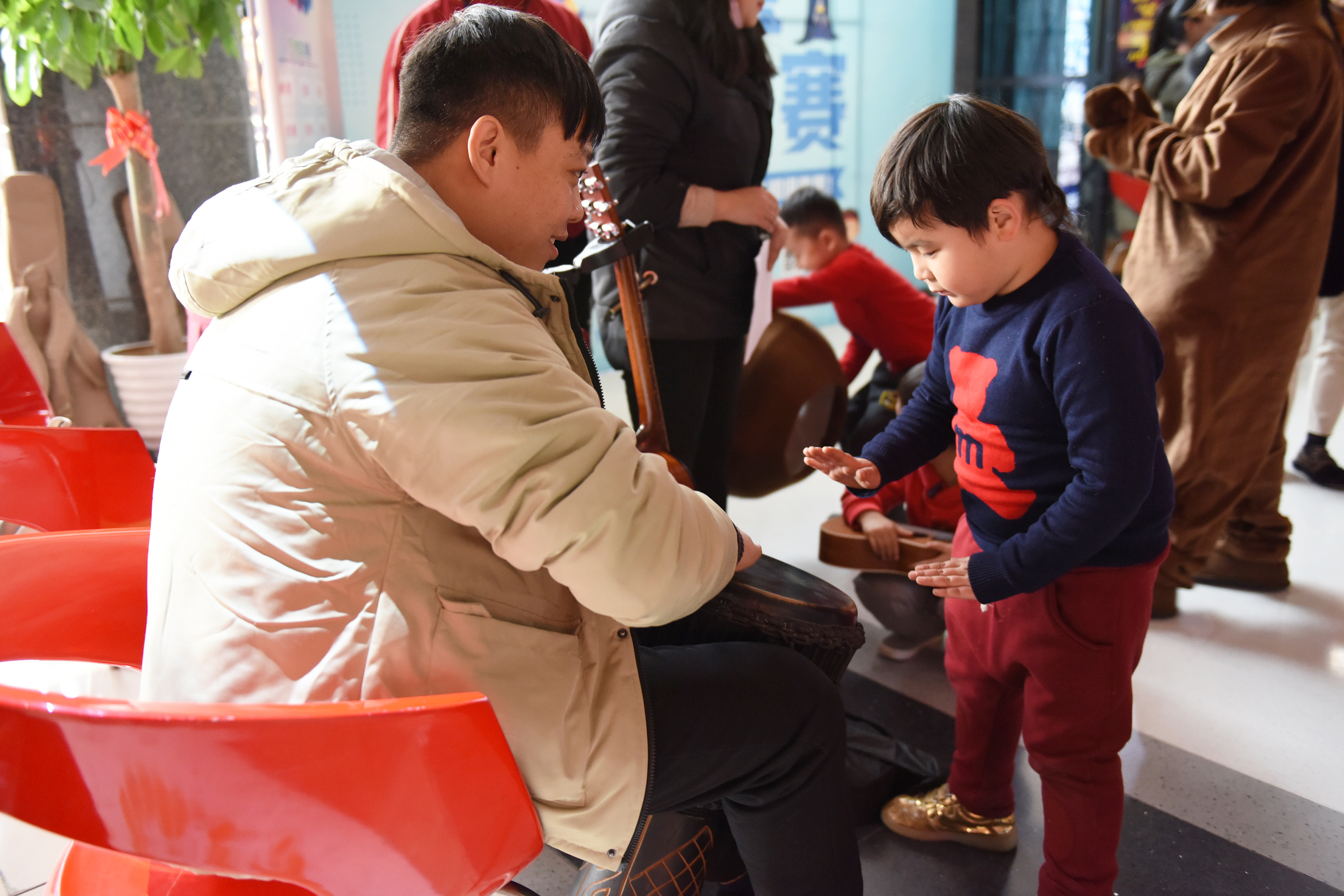 “欣慰孩子上台锻炼后的成长”——太平洋影城萌宝cos大赛侧记