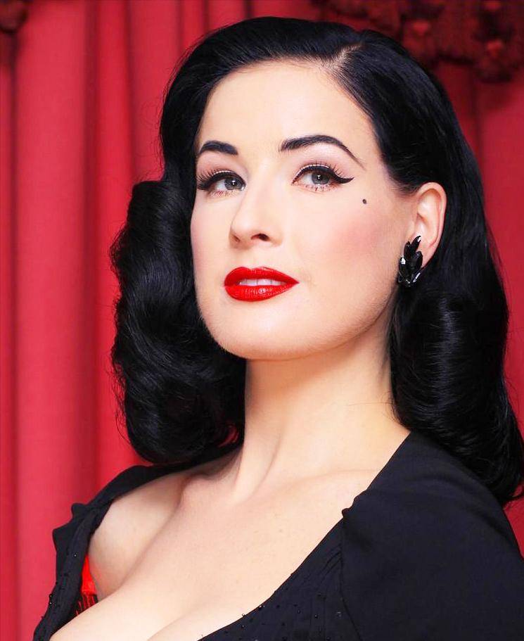 蒂塔万提斯绝美,蒂塔万提斯法国风情