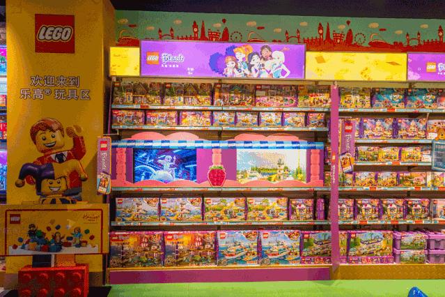 重庆沙坪坝王府井遛娃好去处,遛娃逛街两不误