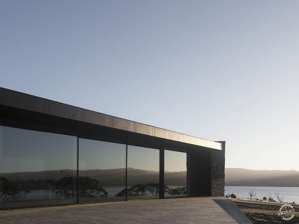 客厅石墙景观,房间景观石墙