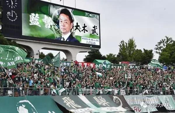 在失去爱人的次日，他选择带领球队继续战斗