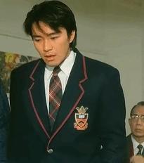 闲鱼二手校园衣物,闲鱼上面卖校服是什么套路