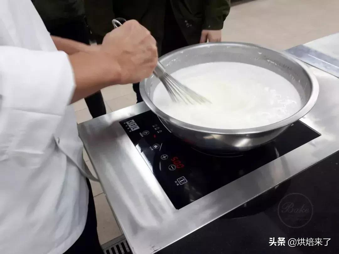 法式香草奶冻卷,台湾甜香芋奶冻卷