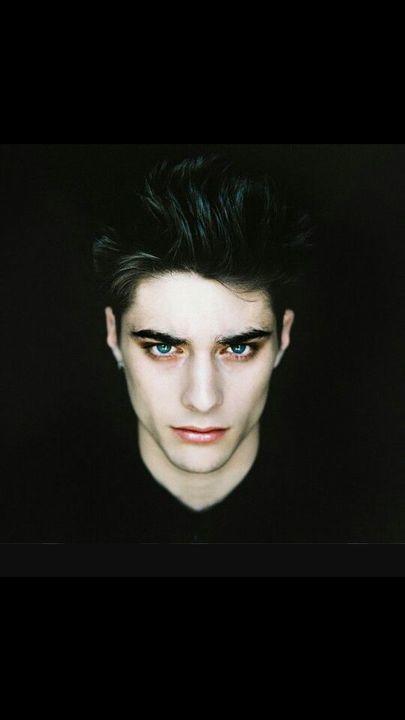 法国帅气男模,法国英俊男模成最帅伏地魔