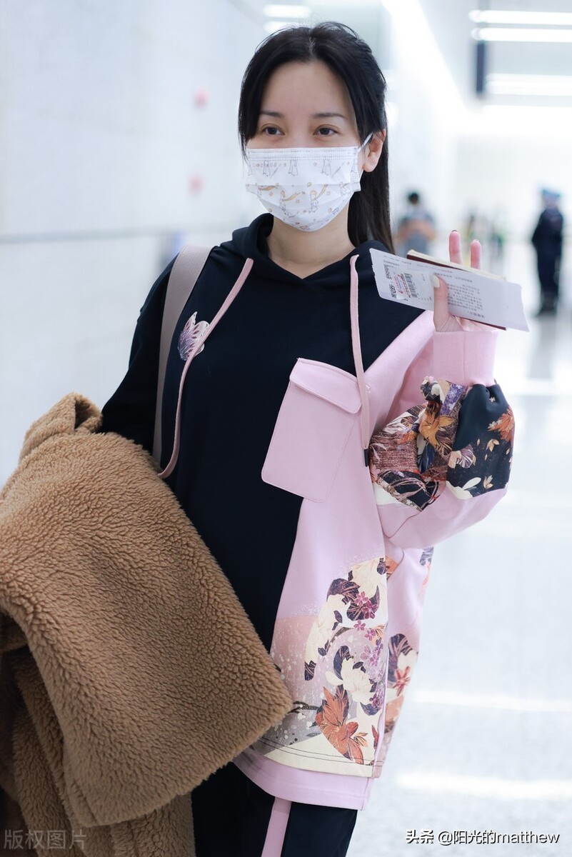 羊羔绒外套女金莎,羊羔绒女外套皮毛一体金莎同款