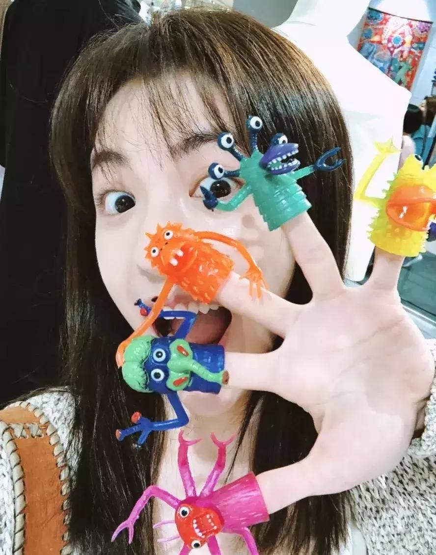 最火的拍照姿势模板,最全创意拍照法