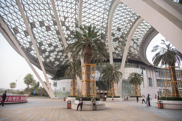 三亚哪里的海景最美,三亚的海边夜景真的很美