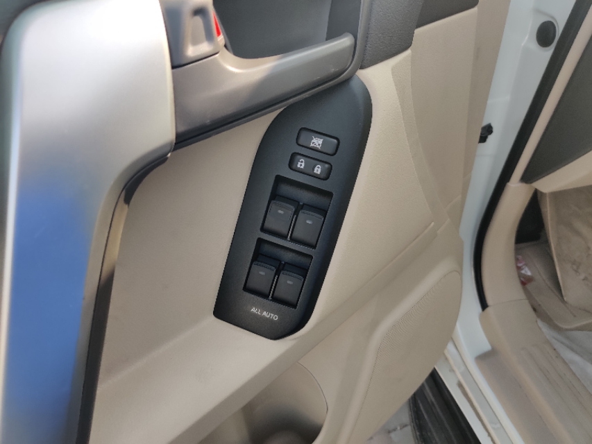 中东版霸道4000丐版多少钱,中东霸道2.7纯丐版多少钱