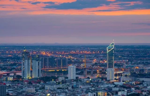 泰国曼谷吞武里大学怎么样？告诉你一个真实的她