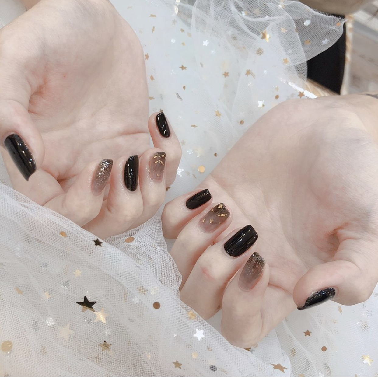 美甲夏日显白气质清冷,夏日仙气美甲适合指甲往里面长的