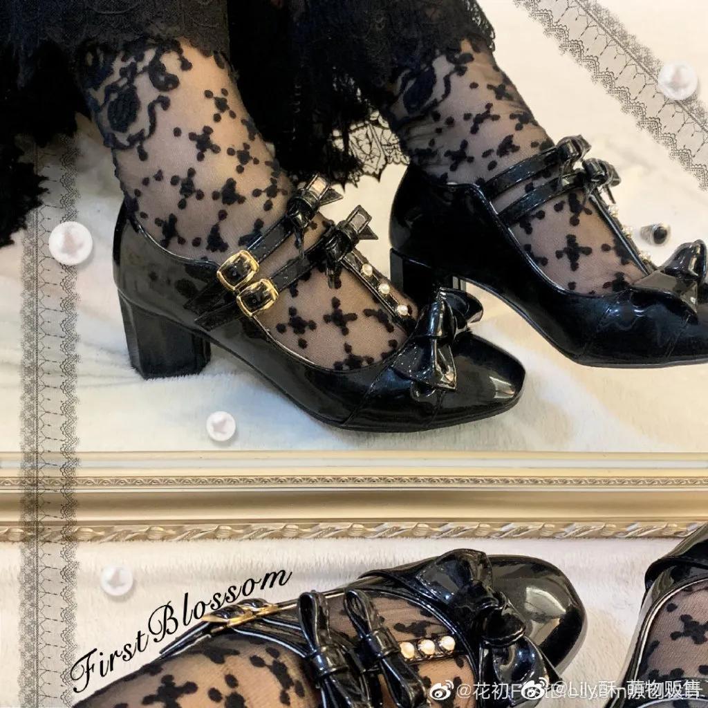 精致Lo娘必不可少的配饰？少女裙摆下的小心思，Lolita袜子安利