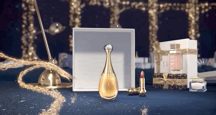 摊牌了！我的“精致派对妆”是今年的圣诞限定给的