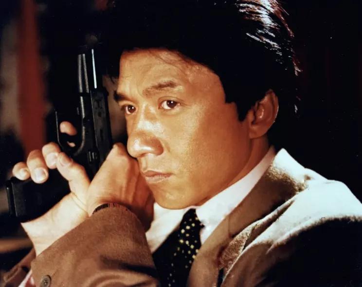 成龙90年代港片,成龙见证了港片的崛起和衰落