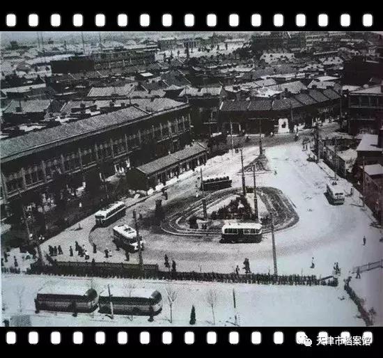 天津卫津路老照片,1998年天津卫津路街景