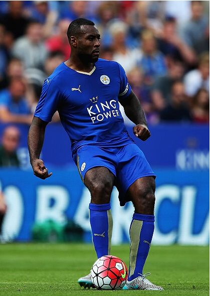 英超第一位亚洲队长,40岁英超传奇队长