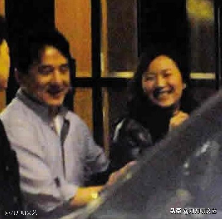 刘琳徐静蕾话剧,刘琳和徐静蕾的照片