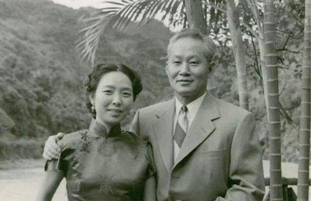 孙立人夫人张美英与孙立人年龄差 (孙立人的4个子女)