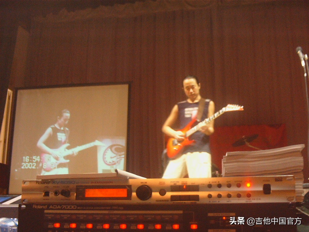 吉他中国介绍,中国吉他哪一年开始的