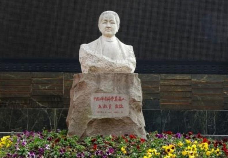 沉迷佛学的四句话,沉迷于佛学