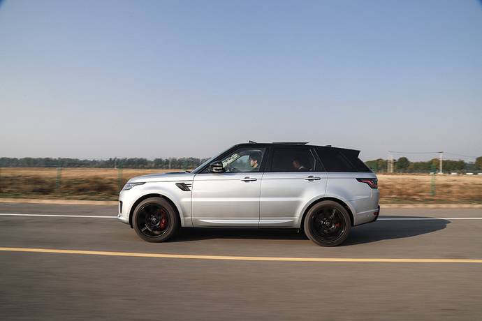 路虎揽胜运动版典范版2024款试驾,路虎揽胜运动2024款典范版试驾