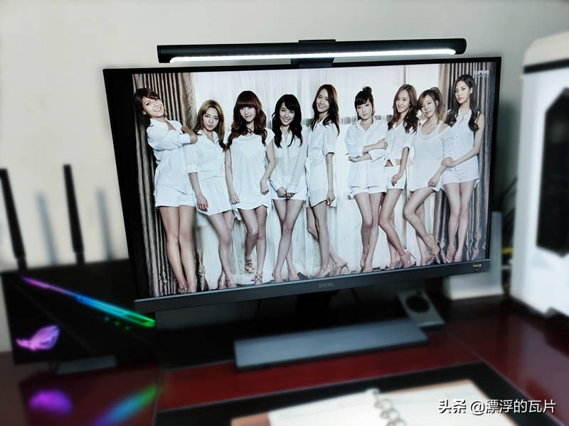 显示器挂灯的正确方法,显示器挂灯白天有用吗