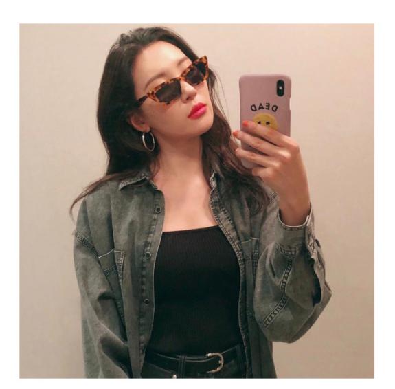 被韩国第一腿精吊打，卫衣+自行车裤“上松下紧”显高挑，真会穿