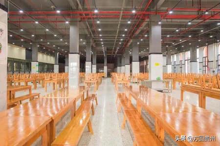 贵阳最好的外国语学校,贵州铜仁外国语学校