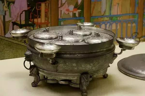 世界上现存最大最完整的木质宫殿,最豪华的宫殿是什么朝代