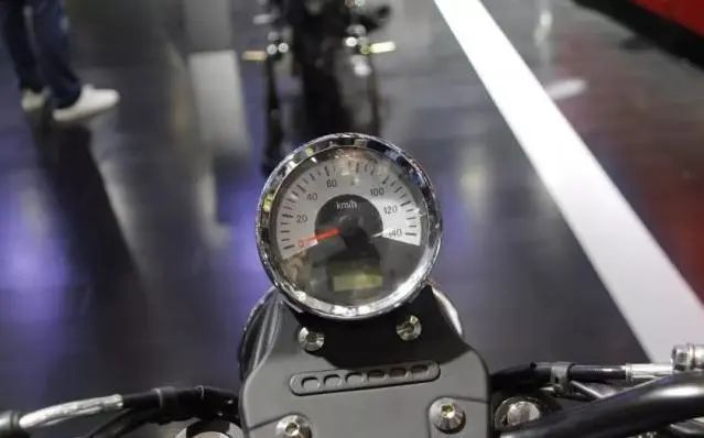 全新美式复古太子车，配CBS联动，13升油箱，极速125，13800元起