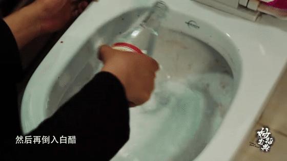 马桶水量小只能冲一次,马桶小冲水键按下去一箱水没了
