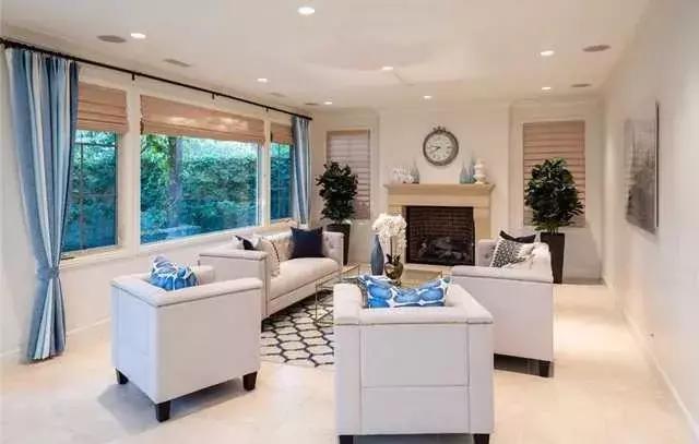 含泪剁手，说说我住尔湾光谱中心附近的物质生活