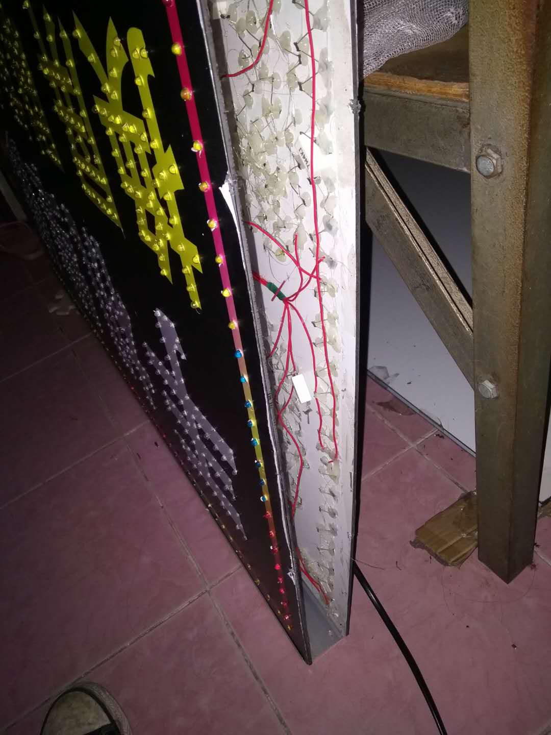 led广告灯箱制作视频教程,户外led招牌灯箱制作