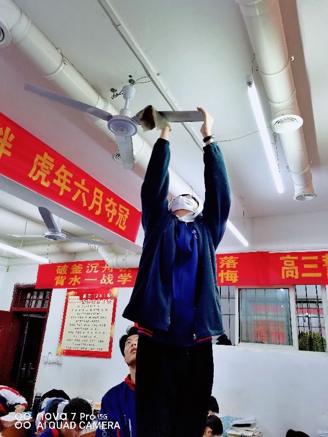 帅哥不仅仅是看的,个个是能干的