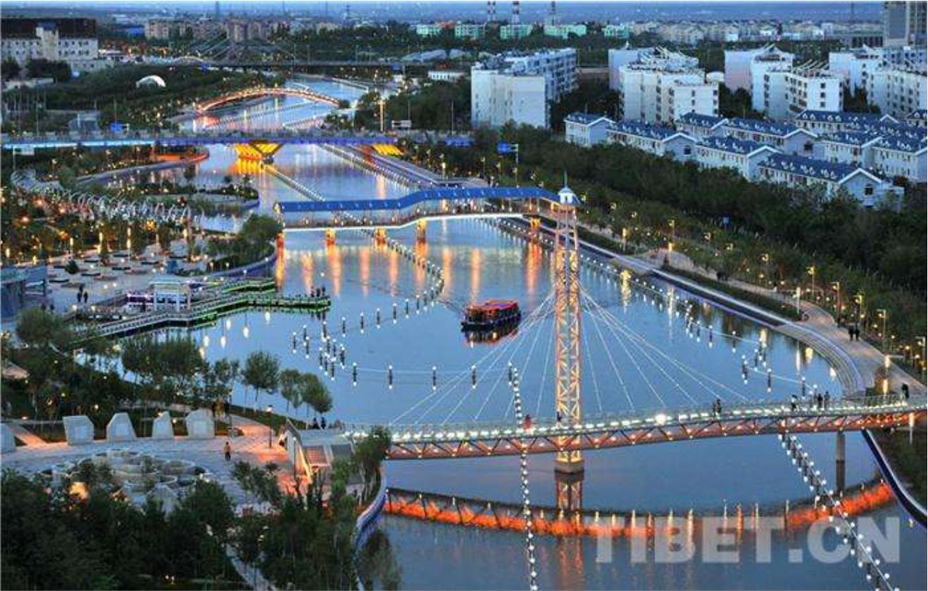 戈壁明珠克拉玛依油城,戈壁滩石油新城