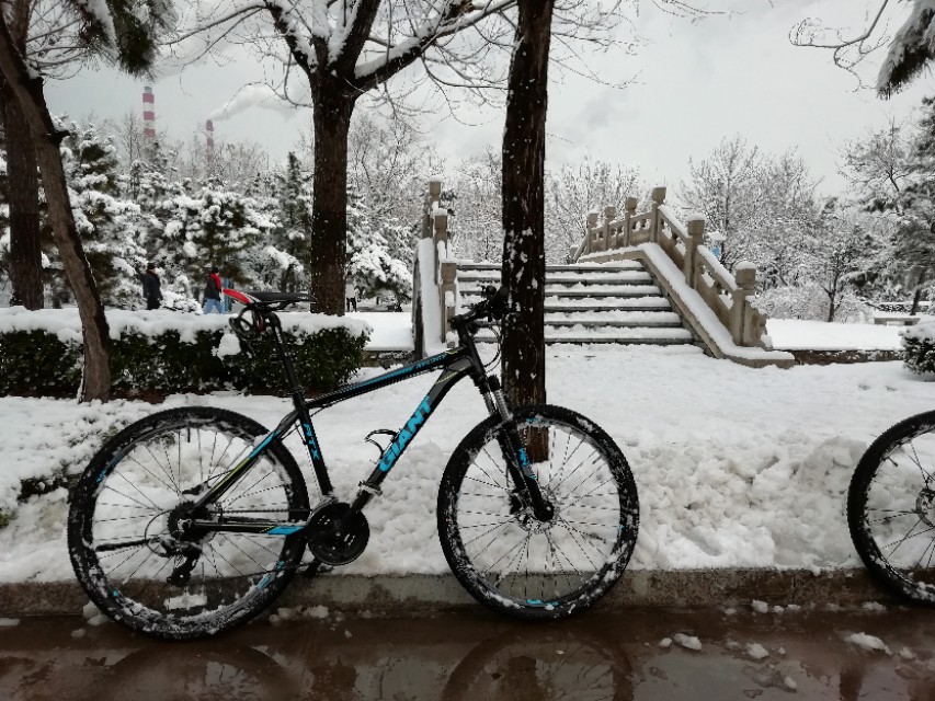 捷安特1000左右的山地车推荐,捷安特atx690山地车多少钱