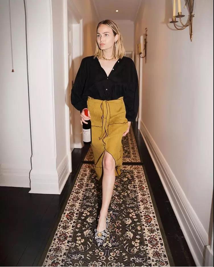 黑衬衫明明这么美为什么很少有人穿？