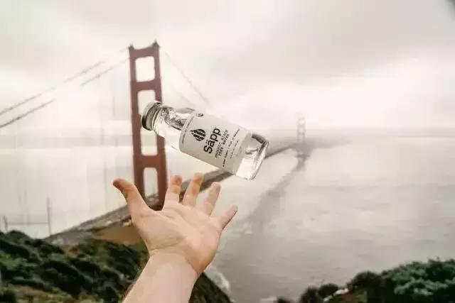 Hrein ást植序有话说：含糖量只有1%的网红桦树水你尝过没？