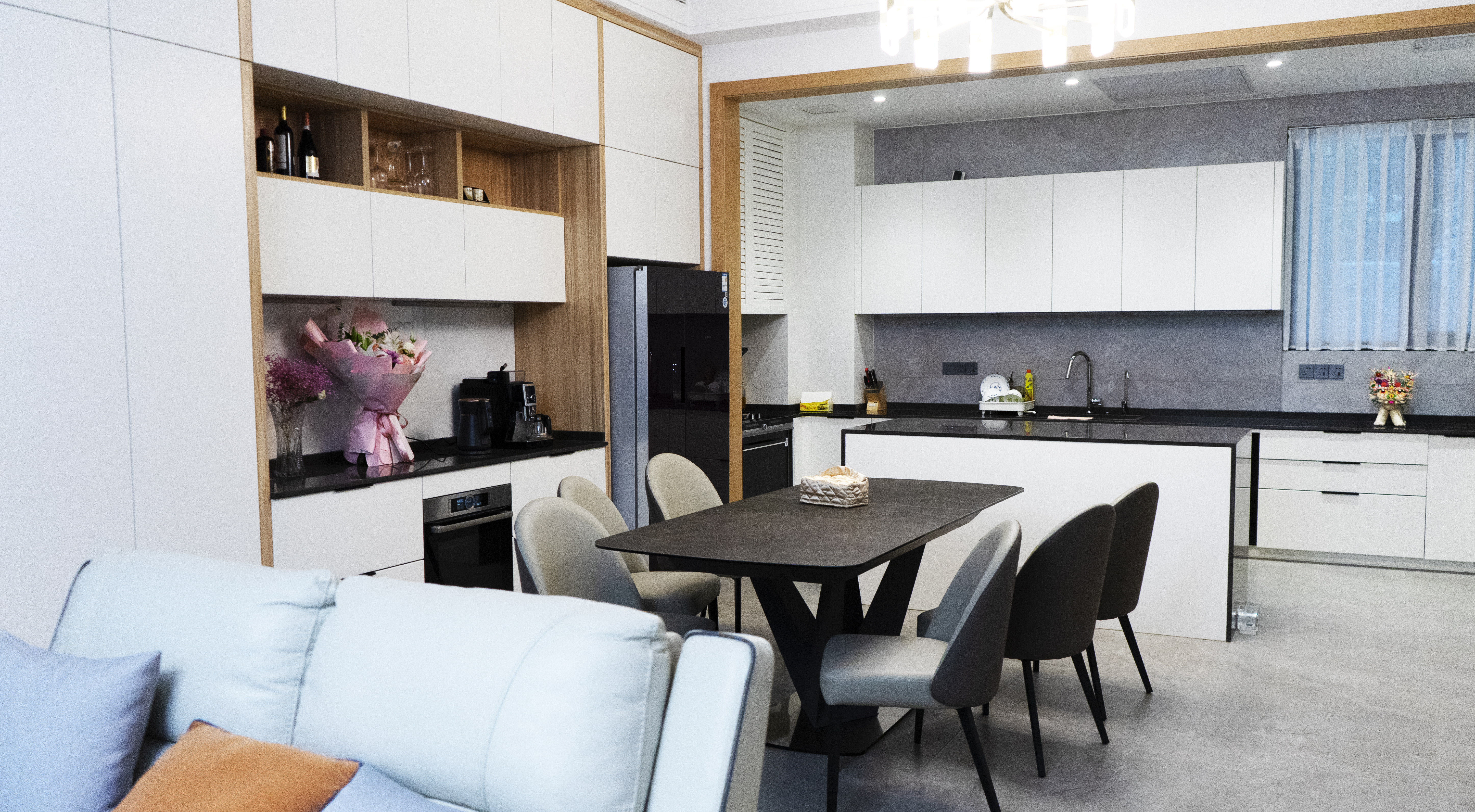 清凉山居叠拼没证,清凉山居别墅300平