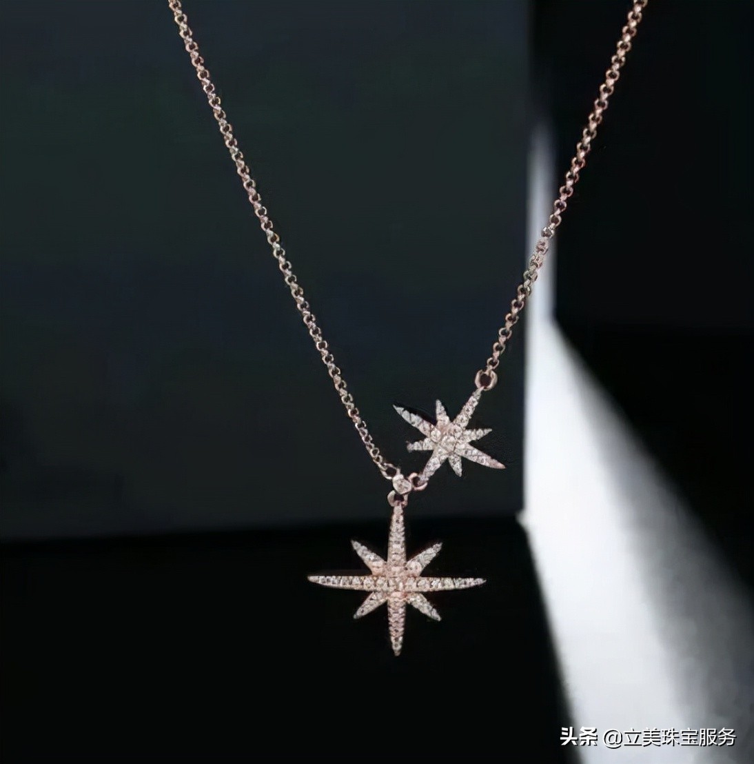 市面上纯银项链一般多少钱 (纯银项链价格一般是多少)