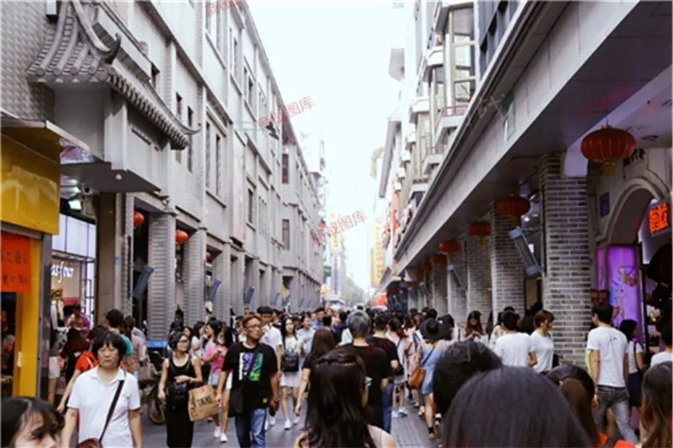 深圳十大购物中心人气视频,深圳十大购物广场排名