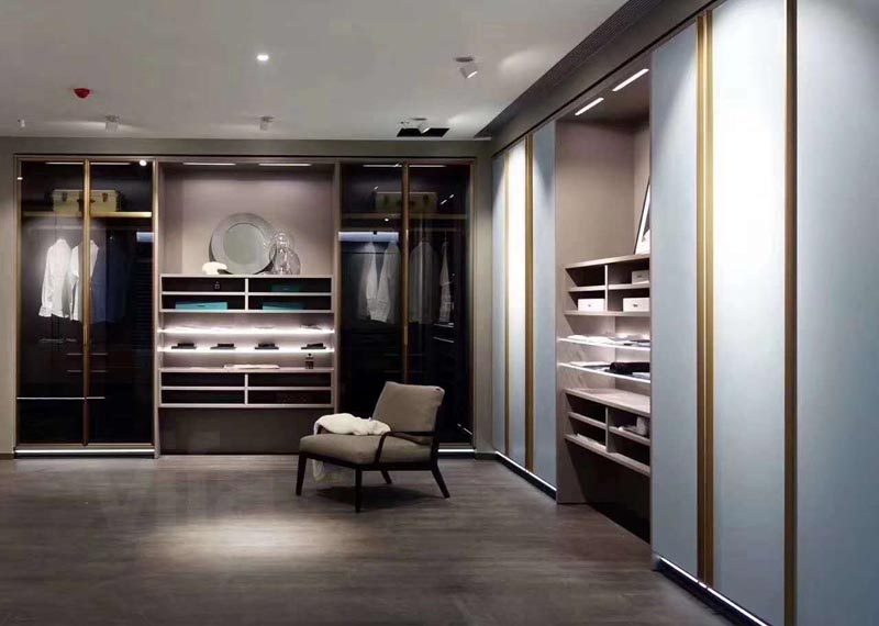 橱柜家具柜子里面装的灯，都是怎么安装的呢？灯都有什么样子的？