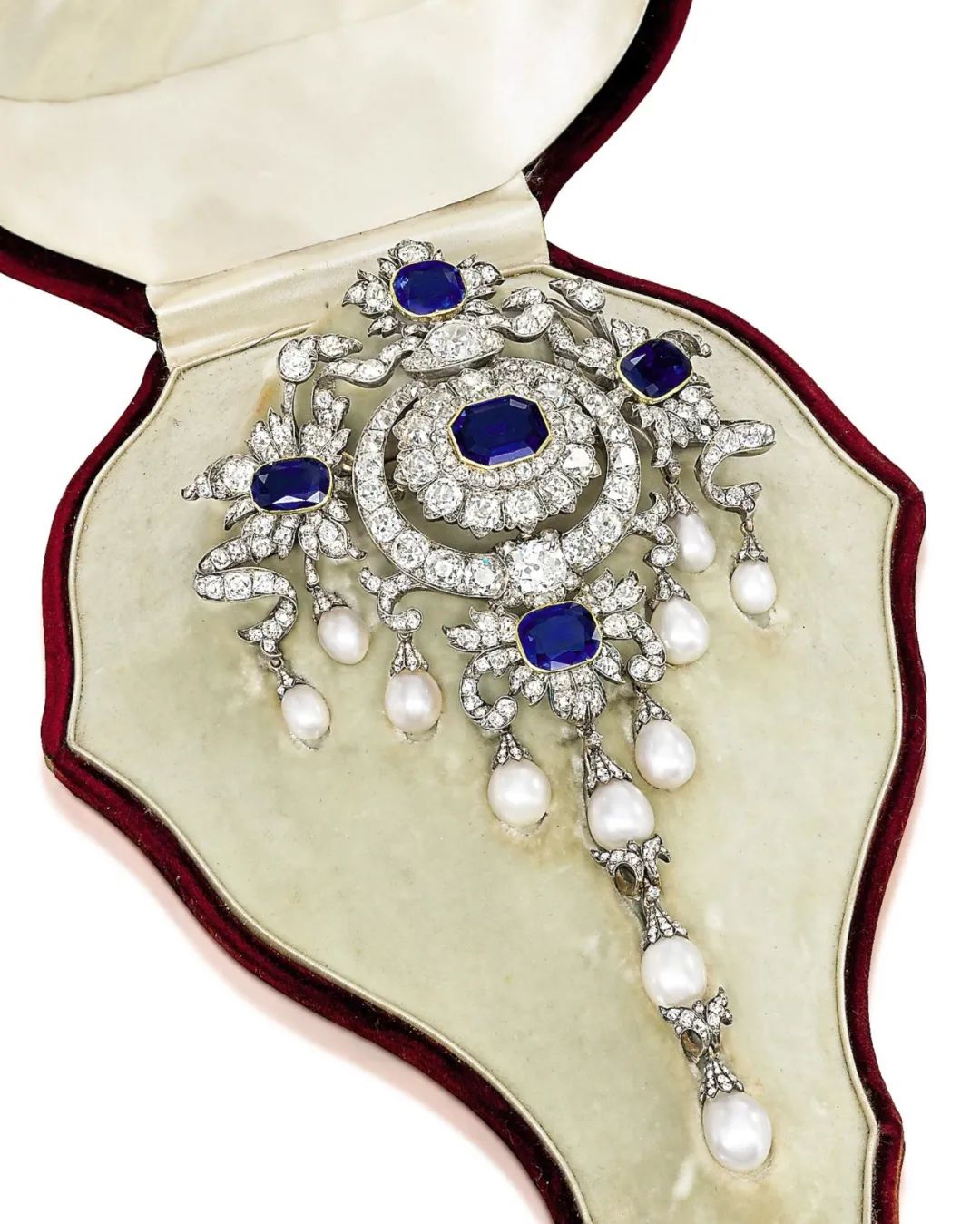 真假名媛启示,真假名媛戴的珠宝有什么区别