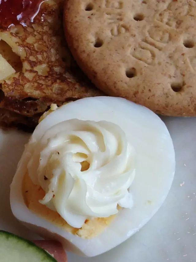 深夜除了晒烤串，还能晒太阳