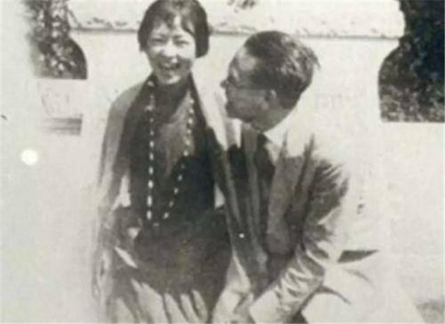 林徽因在香山养病,林徽因躺在病榻上