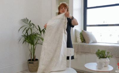 旧枕头正确处理方法,旧枕头不要了剪坏扔了可以么