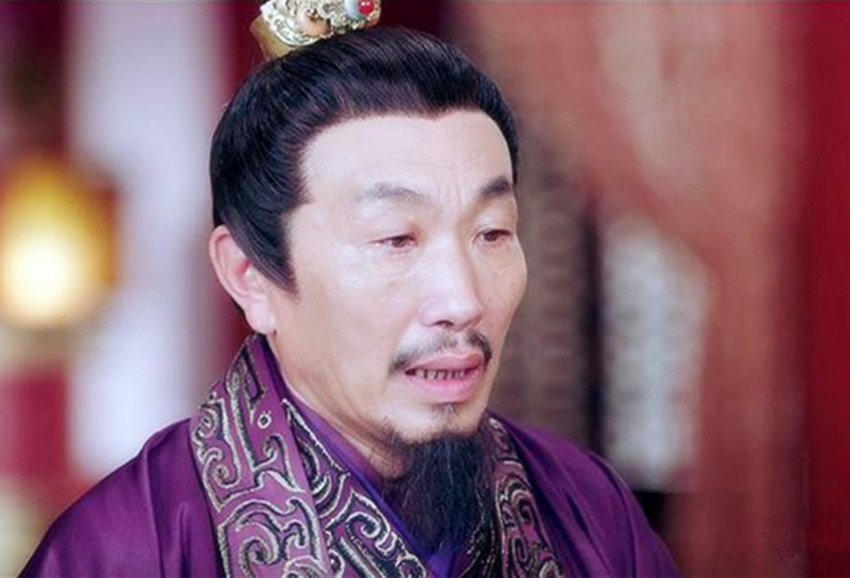 这个人说自己是杨贵妃后代，还信誓旦旦的展示了一本家谱