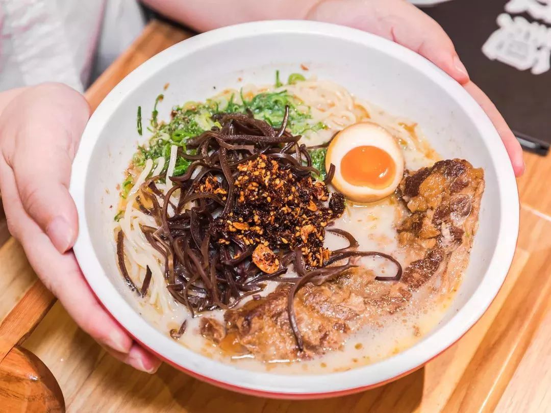 年卖7000万碗，倍具现代属性的味千如何品牌升级？