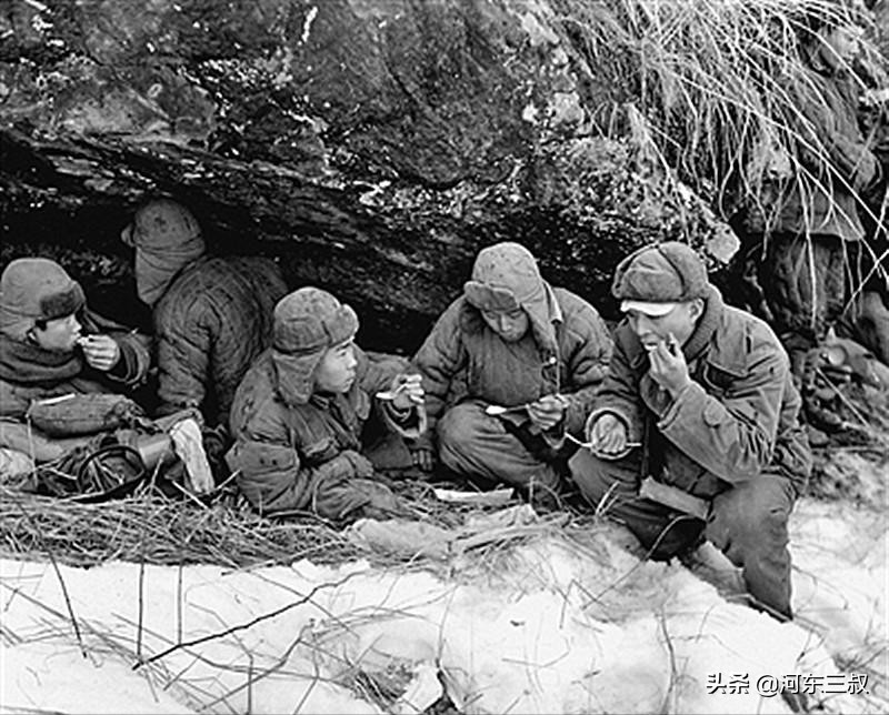 志愿军为何缺少棉衣,长津湖战役志愿军穿的啥衣服