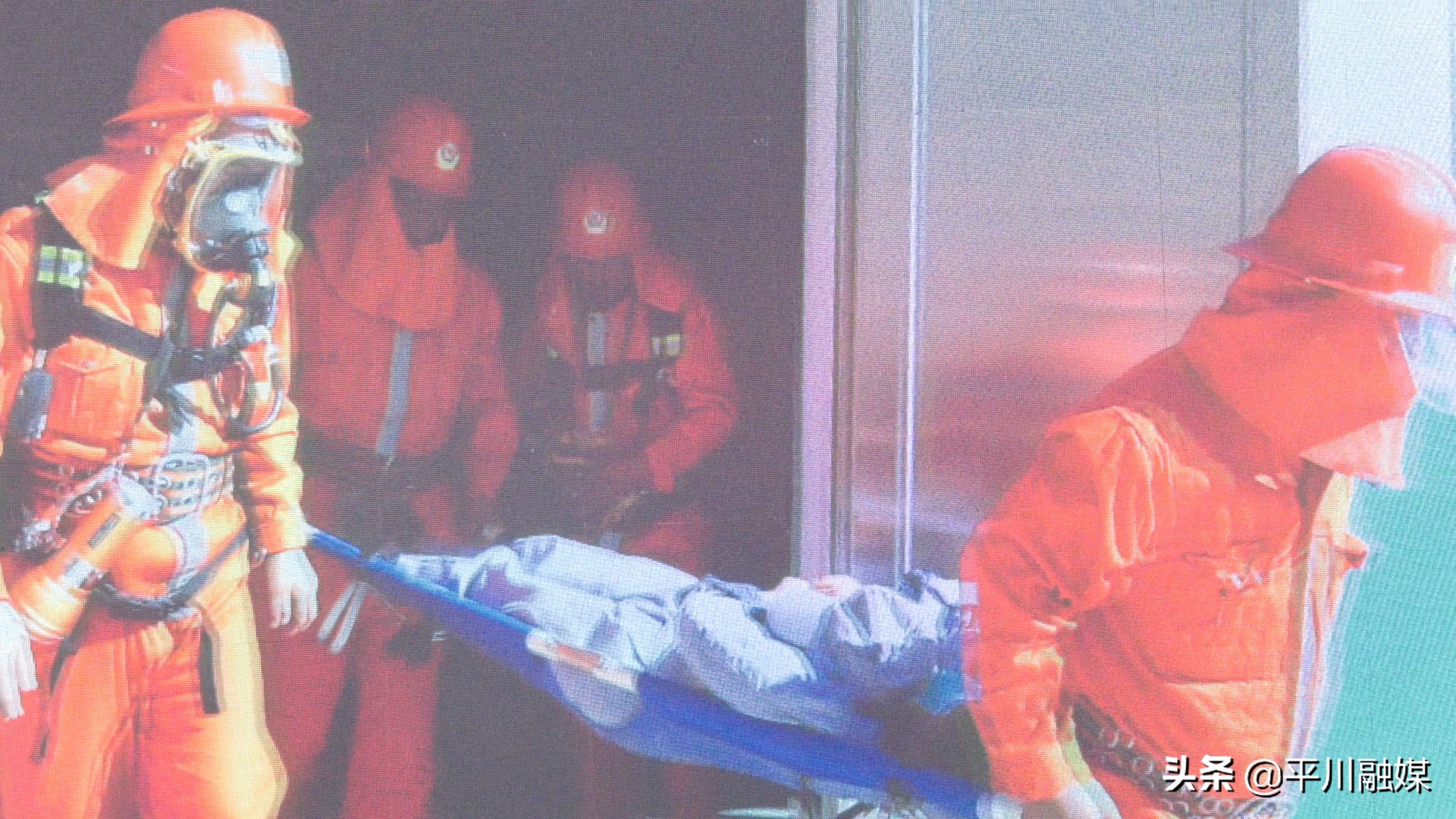 甘肃久联民爆器材有限公司开展新建膨化*铵硝***药炸**生产线试生产安全事故应急演练