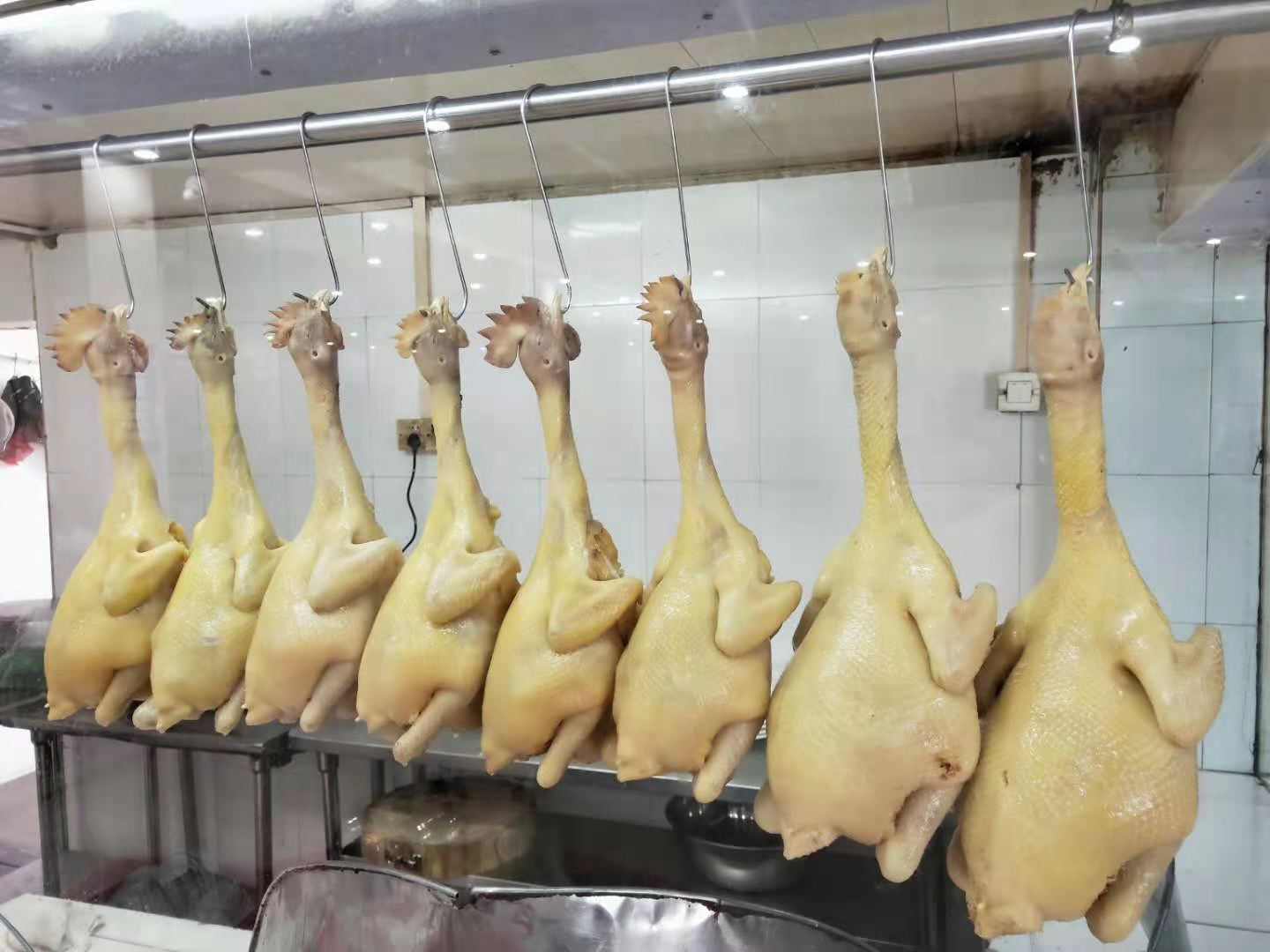 禅城这间26年粤菜老店，凭一只高州鸡，令老广从广州驱车而来